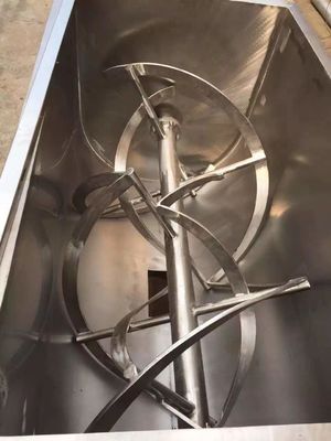 5.5kw 500L 향신료 조미료 분말 안료 분말 상업용 이중 패들 수평 리본 믹서